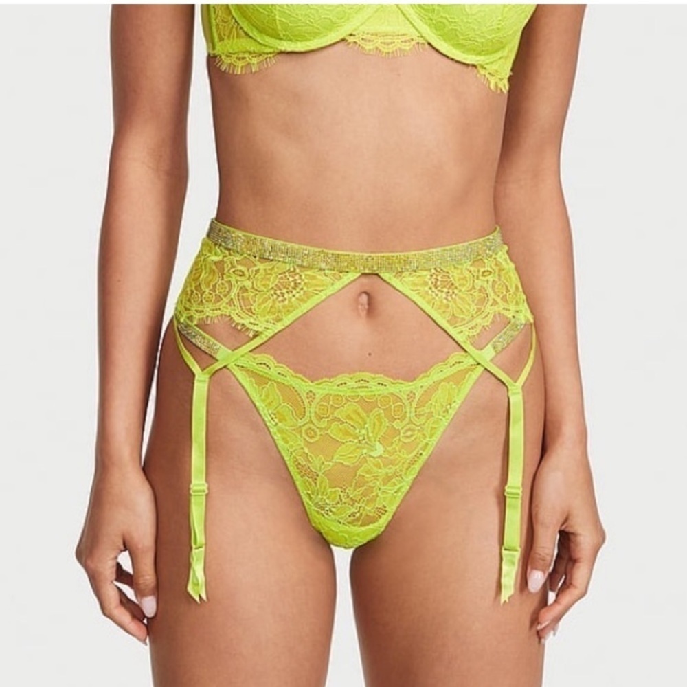 🆕 New Victoria secret rhinestone Studded garter belt Size xs/s Iced Keylime
